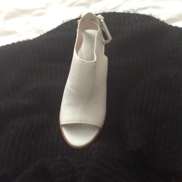 Zara white open toe ankle boot / bootie - Picture 4 of 6